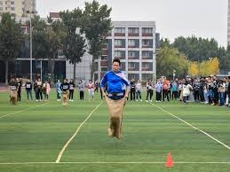 扎金花中的“底池限制”：为什么没有上限的局才是真正的修罗场？（扎金花的底池限注：为何无限注对局才是终极修罗场）